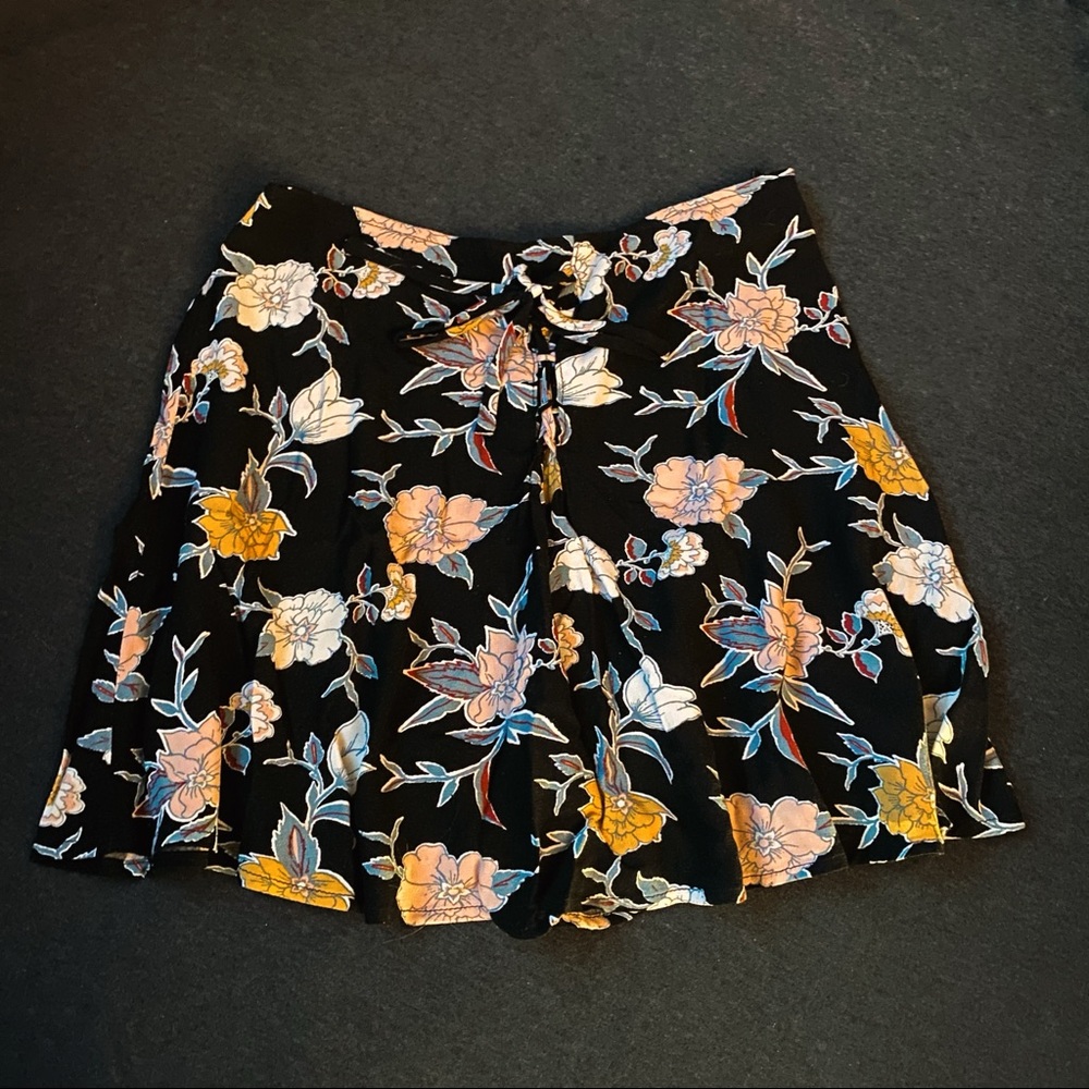 Kendall x Kylie for Pacsun Floral Skirt